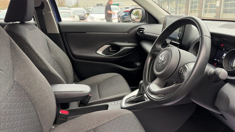 Toyota Yaris Cross 1.5 Hybrid Icon 5dr CVT Hybrid Estate